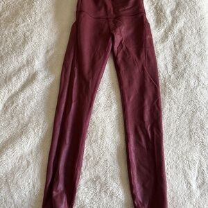 Lululemon size 2 maroon shimmery leggings with pockets